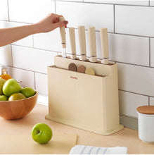Charger l'image dans la galerie, Ensemble de couteaux et de planches        à découper Schafer avec support